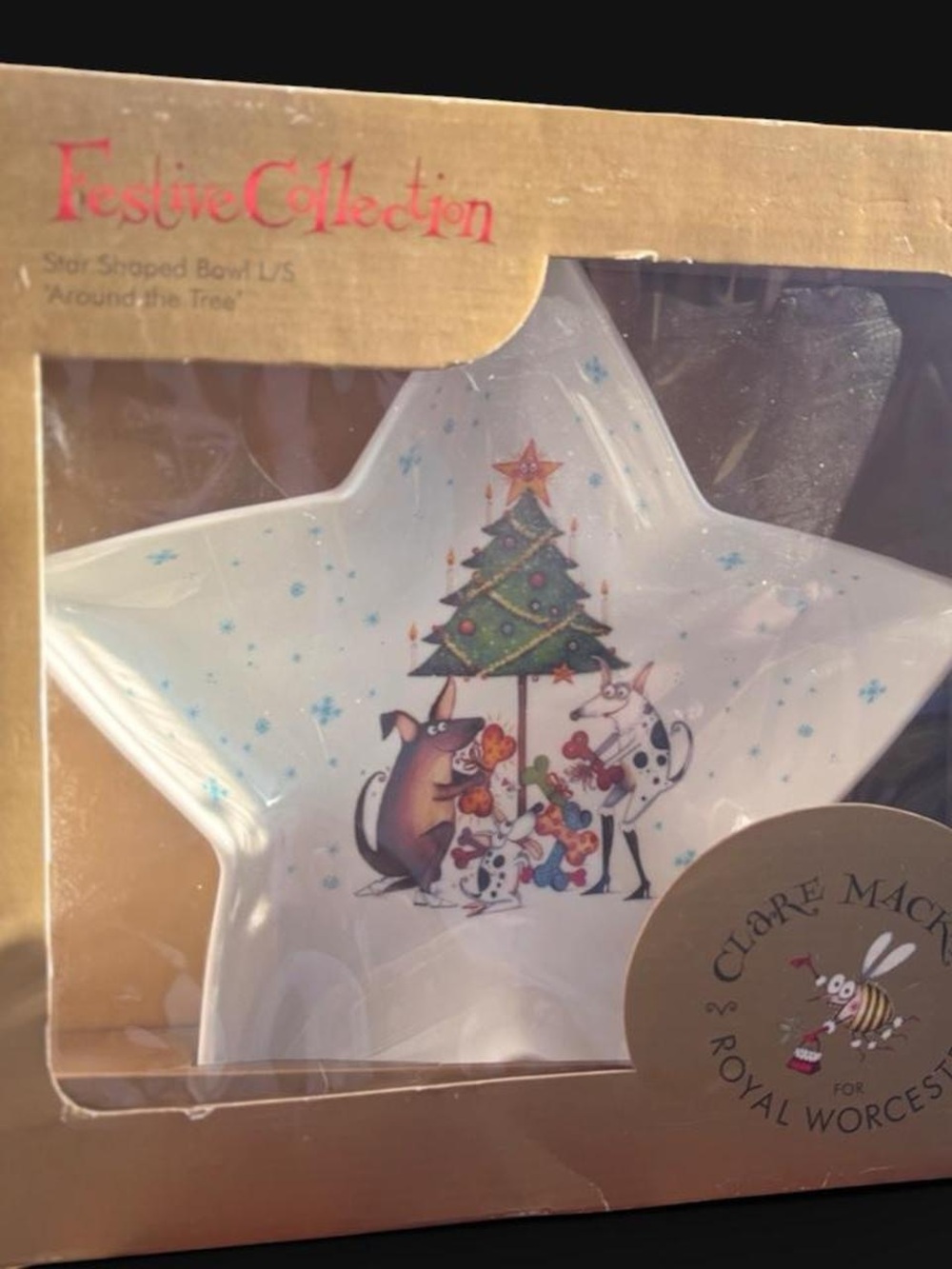 Clare Mackie x Royal Worcester White Star-Shaped Bowl with Festive Tree and Dogs